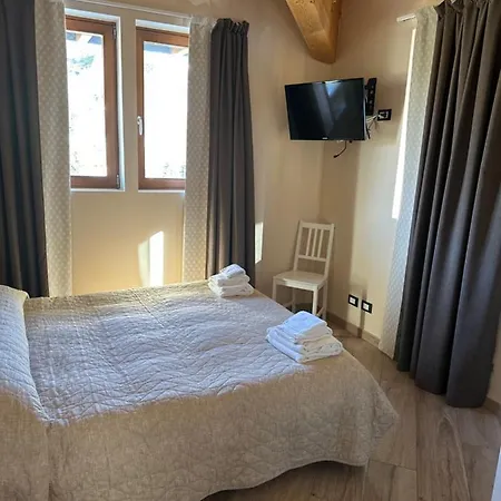 Szálloda Casa Cesana Cesana Torinese