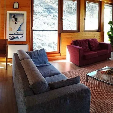 Casa Cesana チェザーナ・トリネーゼ